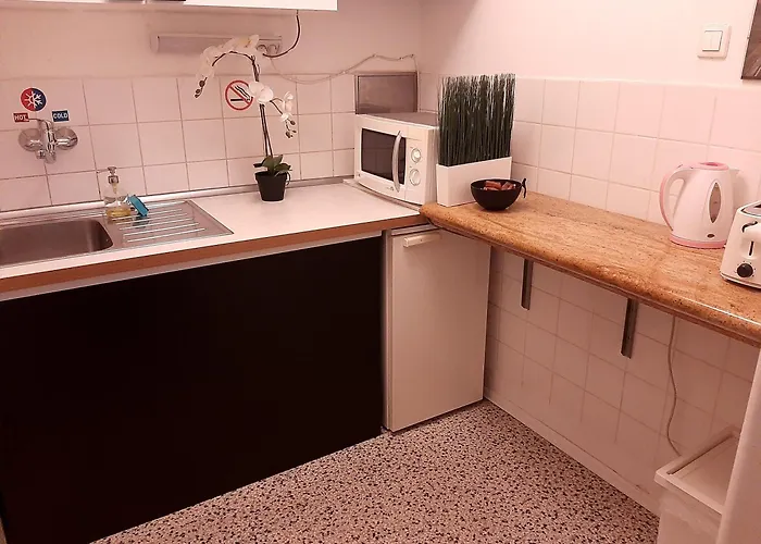 Palisady Castle * Pressburg